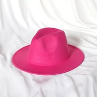 PINK FEDORA 