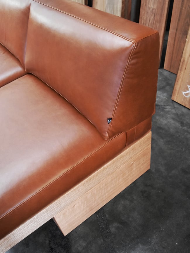 CLOVER SUNKEN LOUNGE IN TASMANIAN OAK WITH SUNDANCE LEATHER