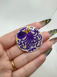 Vampire bat occy brooch 