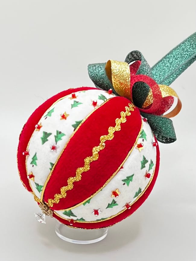 Tiny Christmas Trees with Red Velvet 