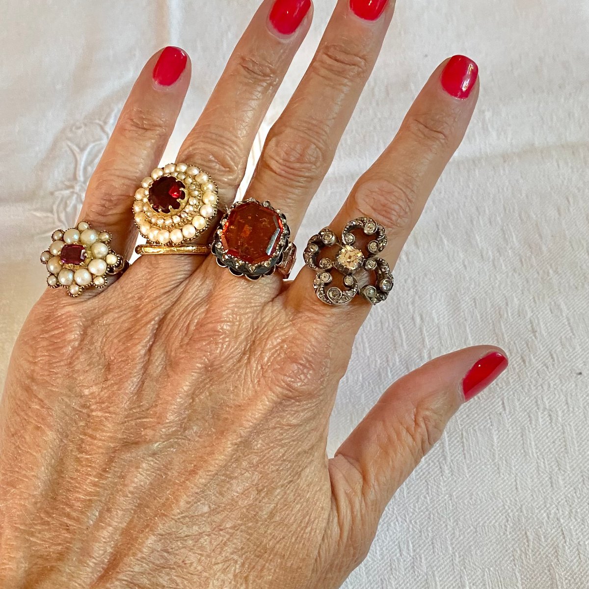 Pearl and garnet ring hotsell
