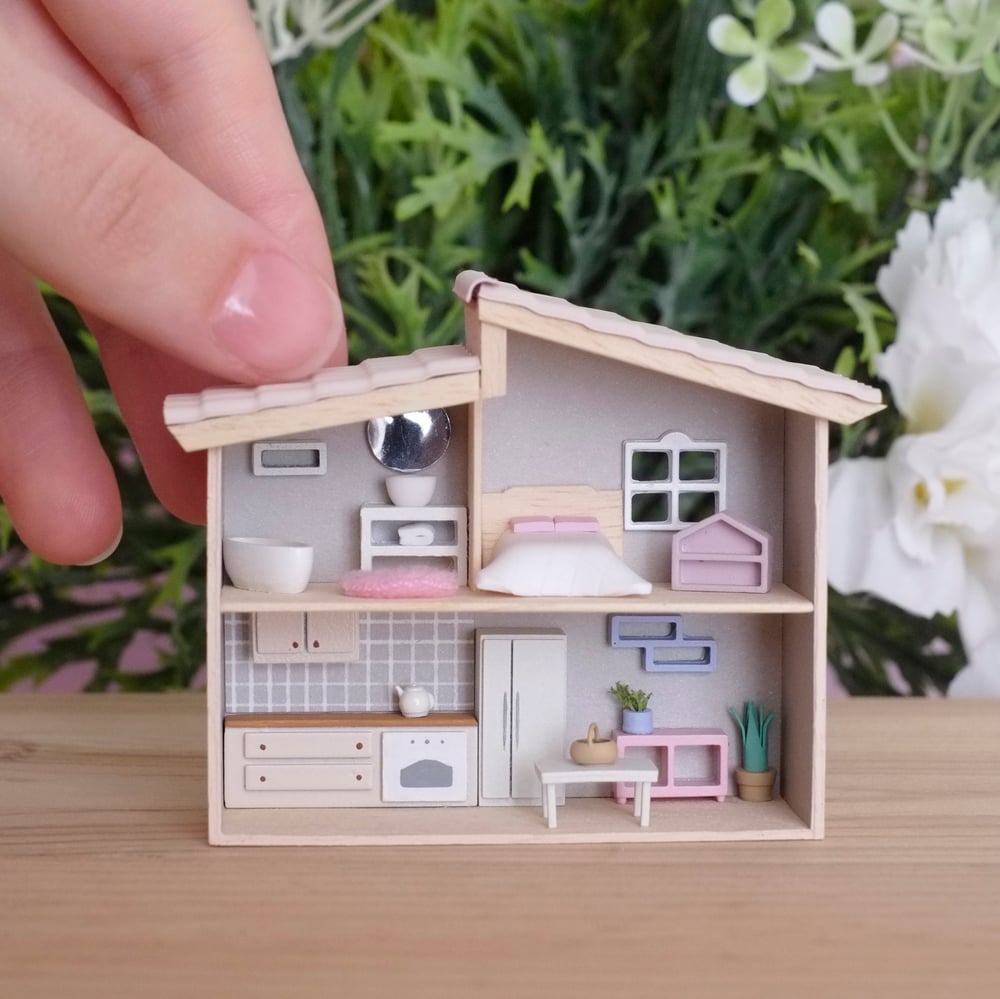 Tiny dollhouse