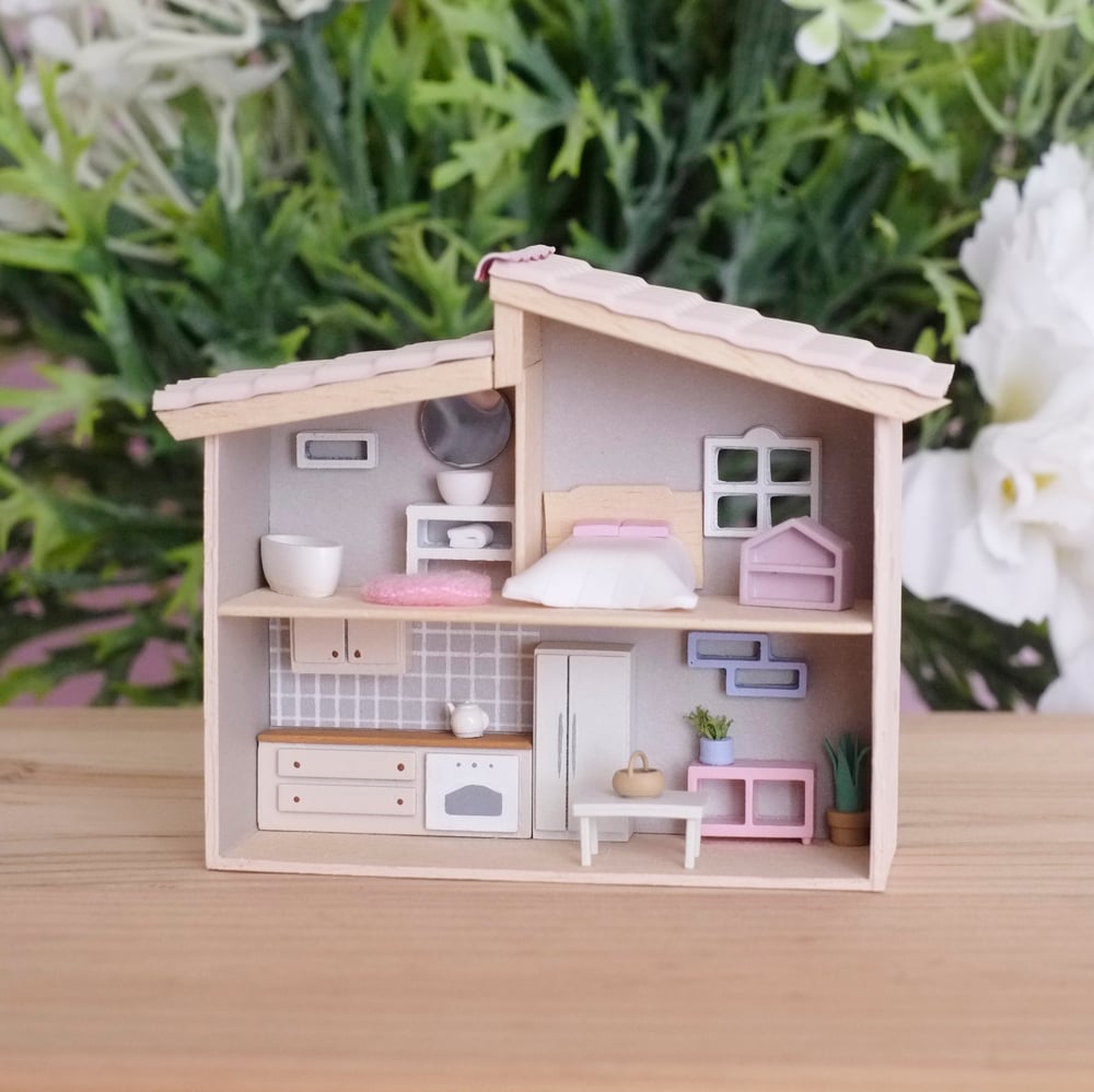 Tiny dollhouse