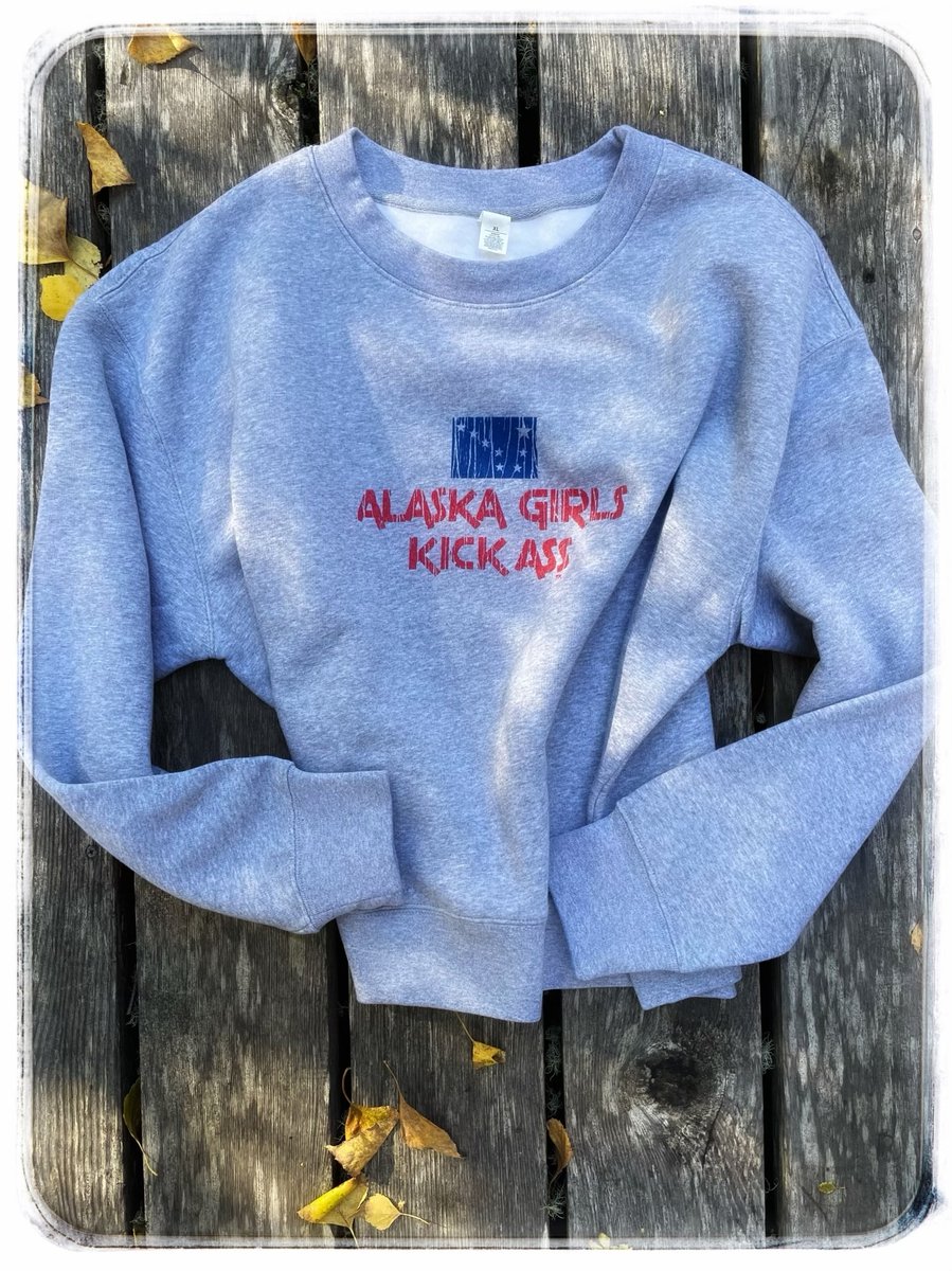 VINTAGE ALASKA CREWNECK - XS/S