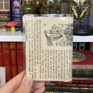 Image of Alice in Wonderland, Cheshire Cat, Book Page Card Wallet