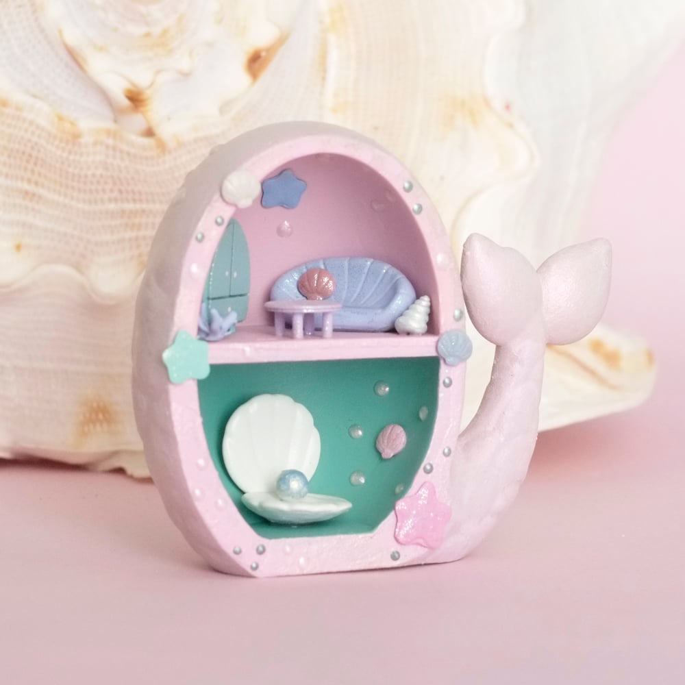 Pink tiny Mermaid house