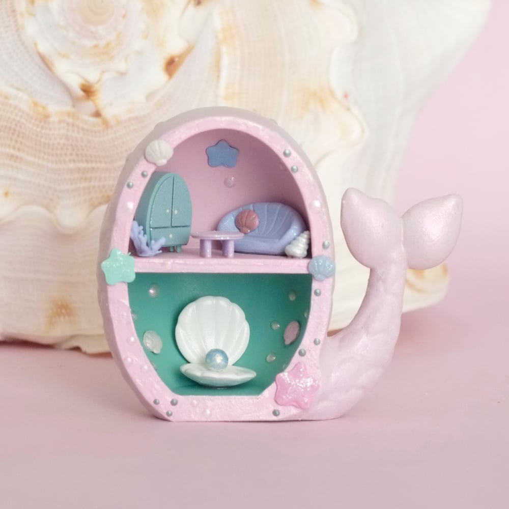 Pink tiny Mermaid house