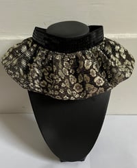 BLACK/GOLD LEOPARD PRINT PARTY COLLAR WITH SINGLE FRILL