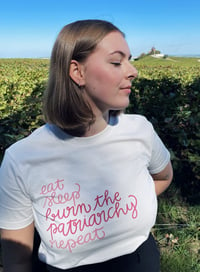 Image 1 of T-SHIRT mixte BURN version Rose - THE SIMONES X EUGENIE DBART