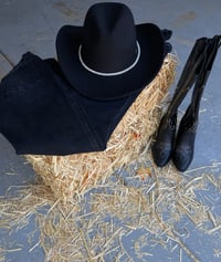 Ari cowgirl hat
