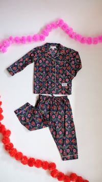 Image 1 of Pyjama enfant fleuri Pondichéry
