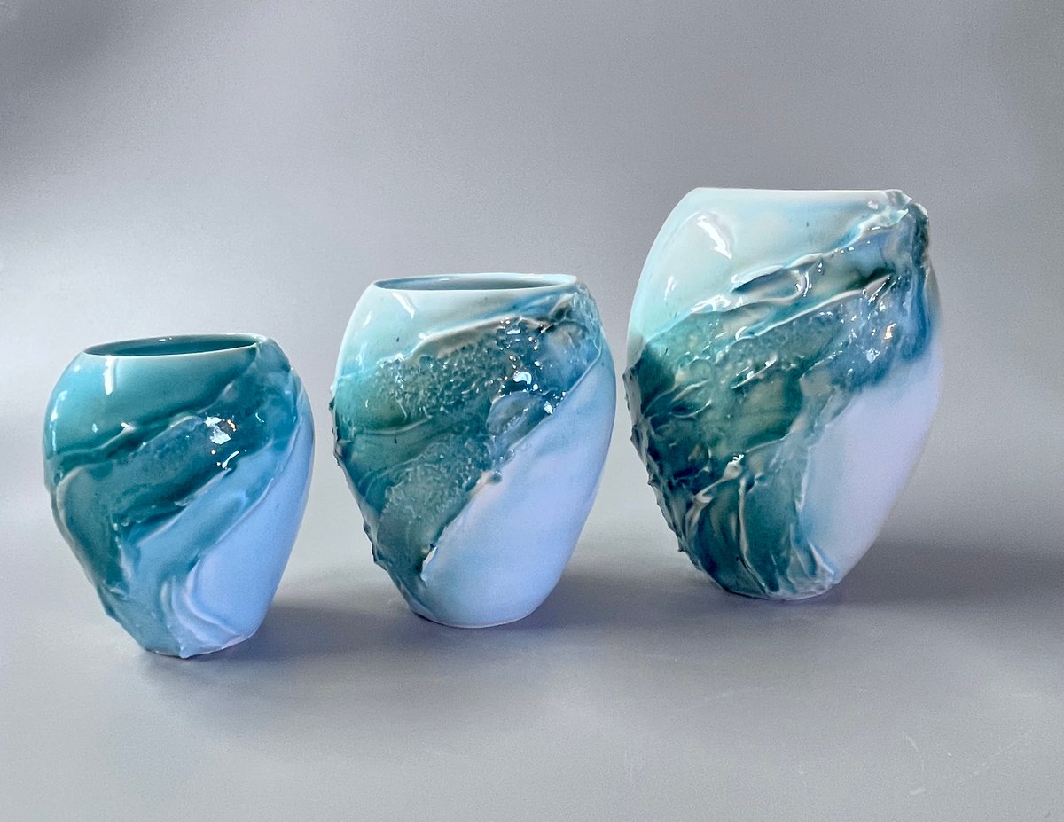 BREAKING WAVE VASE