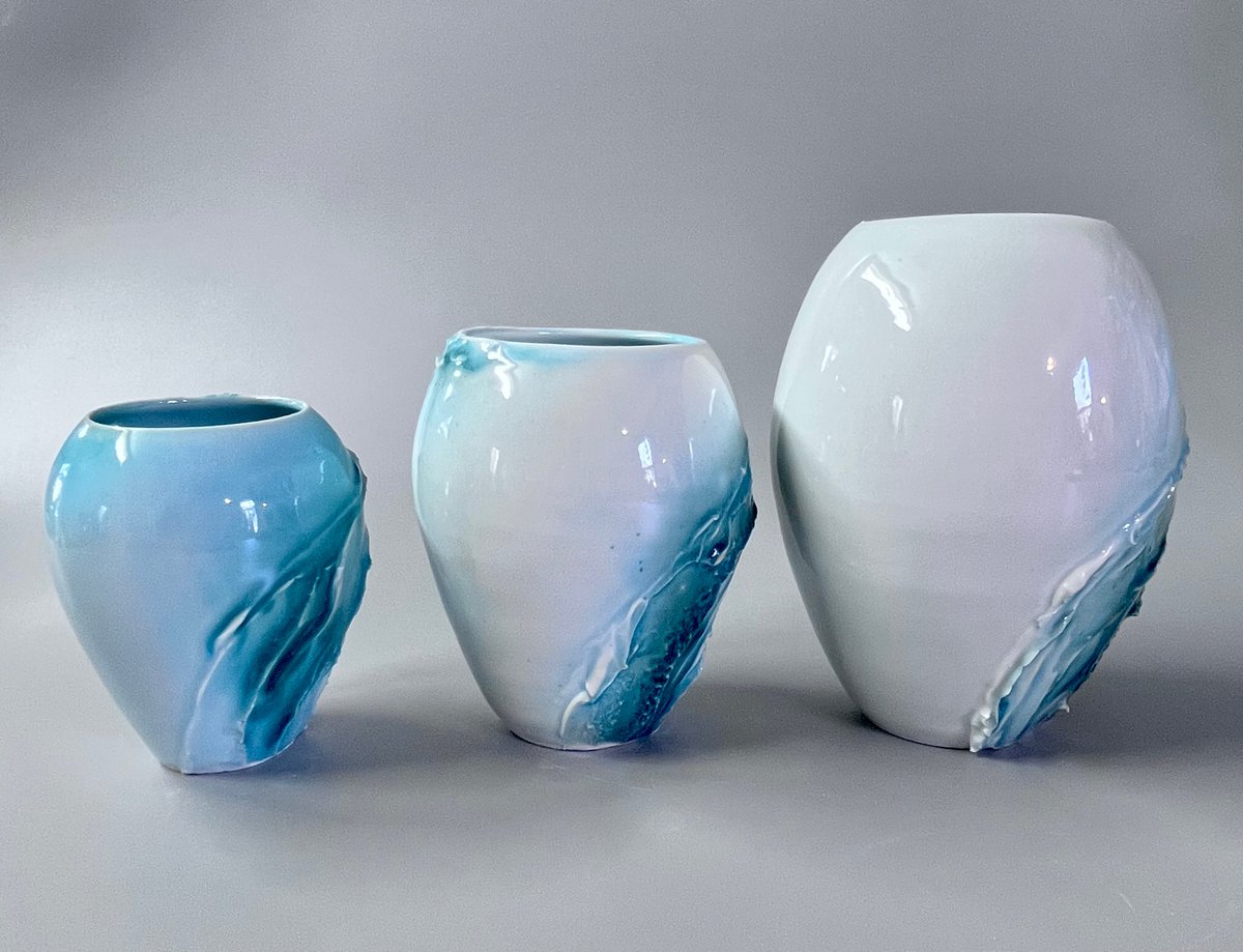 BREAKING WAVE VASE