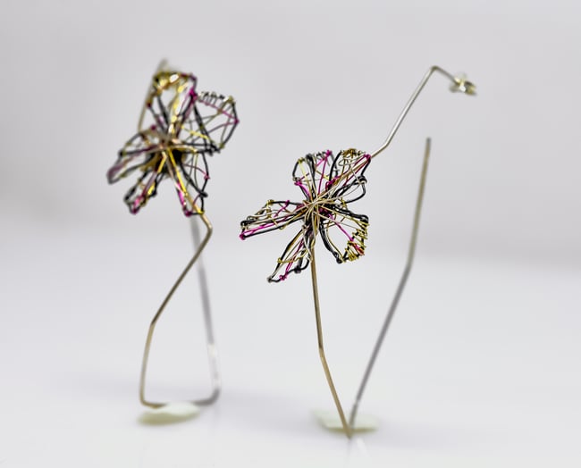 Black and gold floral hoop earrings, Wire sculpture Art jewelry