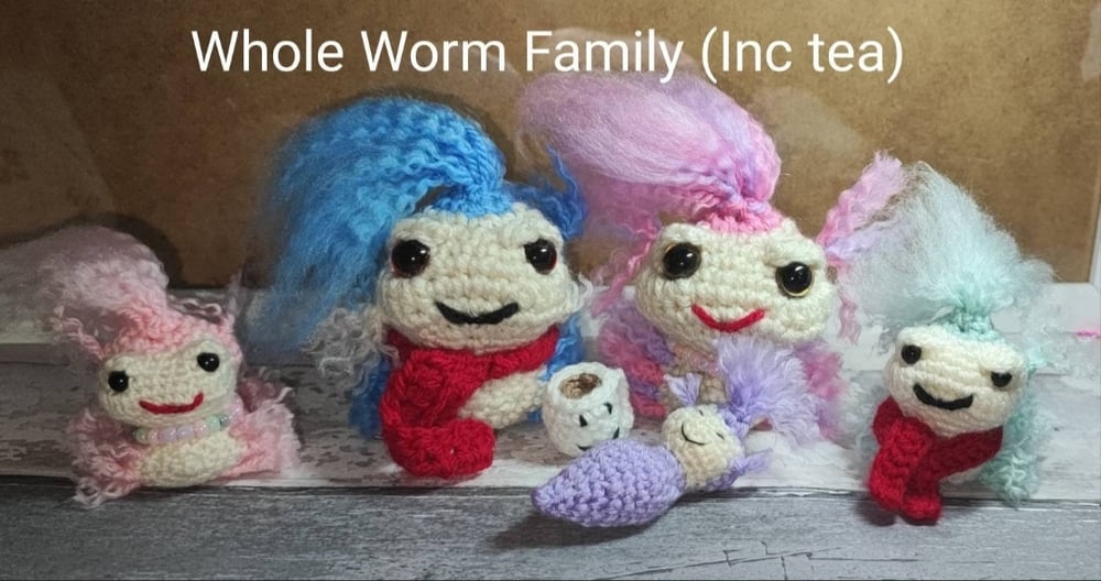 Image of Labyrinth Worm "Ello..." Crochet ornament 