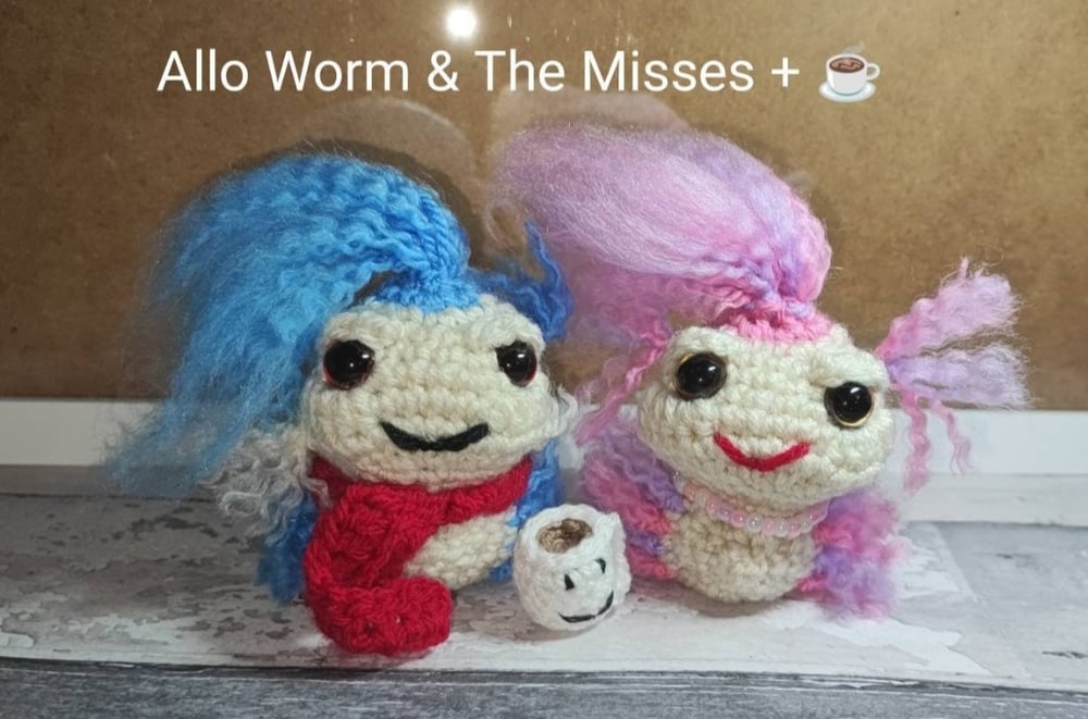 Image of Labyrinth Worm "Ello..." Crochet ornament 