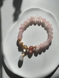 Image 3 of rose quartz bracelet 流水桃花粉晶手链