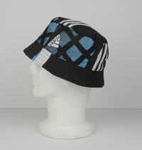 Image 5 of Chelsea | 2011 Away