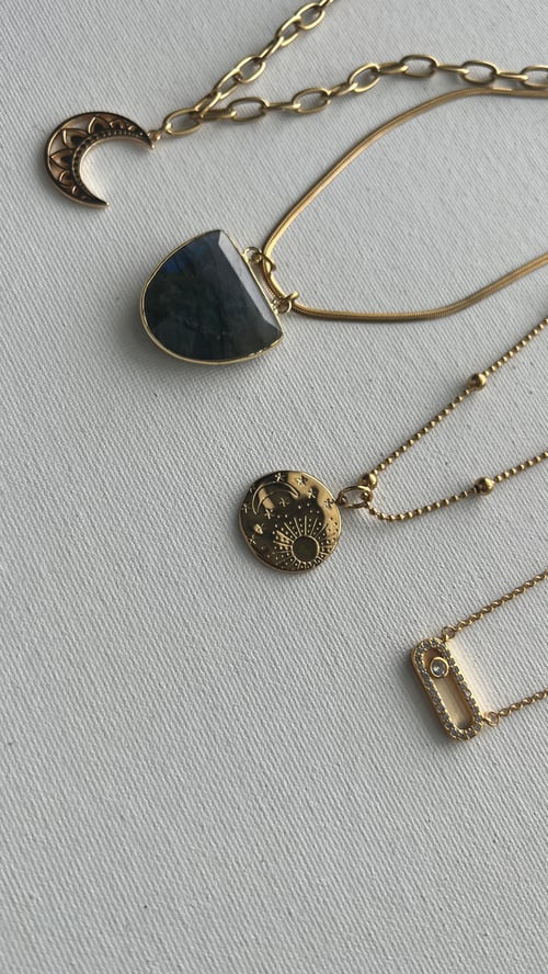 Image of LUNA LLENA 2 • Labradorite & Moon Necklace Set