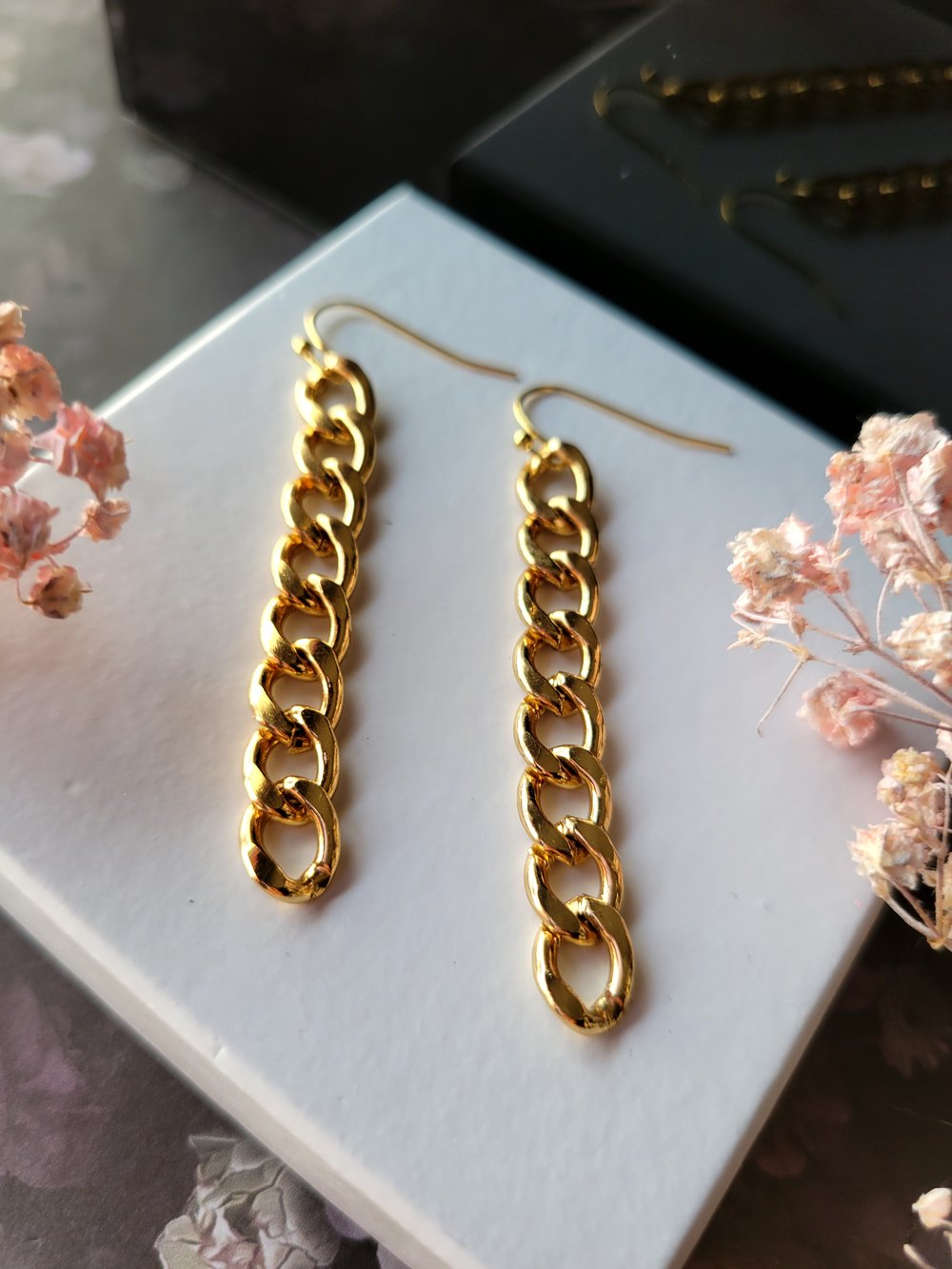 Image of Chain Drop Earrings 