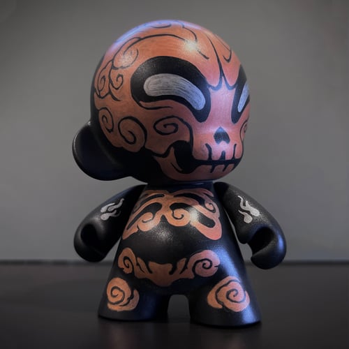 Image of MUNNY ORIENTAL BONES