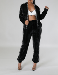 Image 2 of The It Gurl Jogger Set-Black