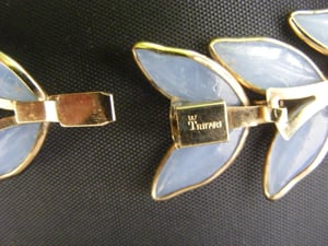 50s Crown Trifari Choker Necklace Blue Glass Leaf Wreath 