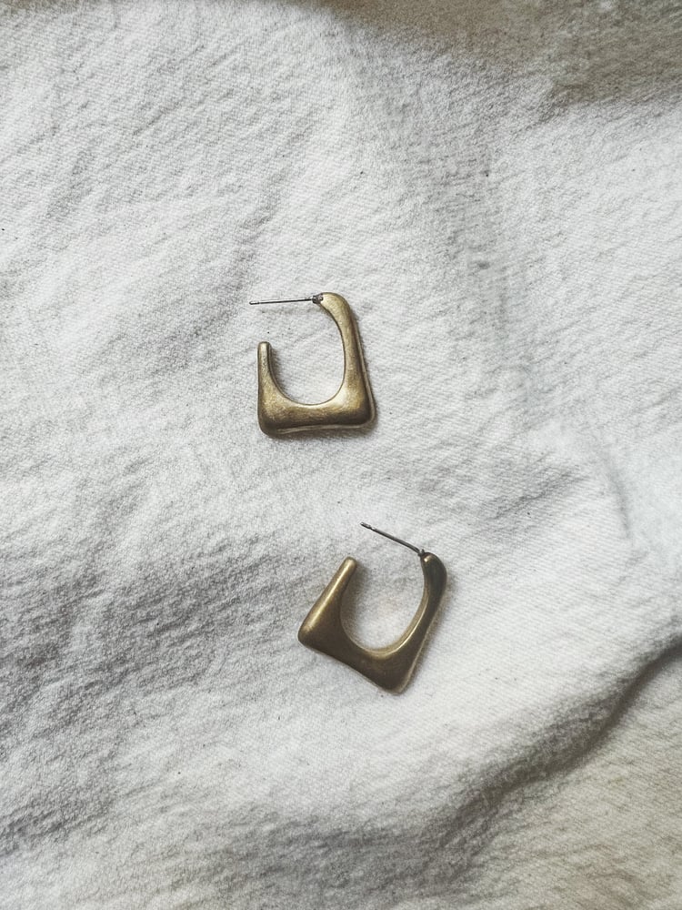 Image of square chunky hoops