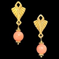 Image 3 of LA SIRÈNE Petite Earring - White Pearls