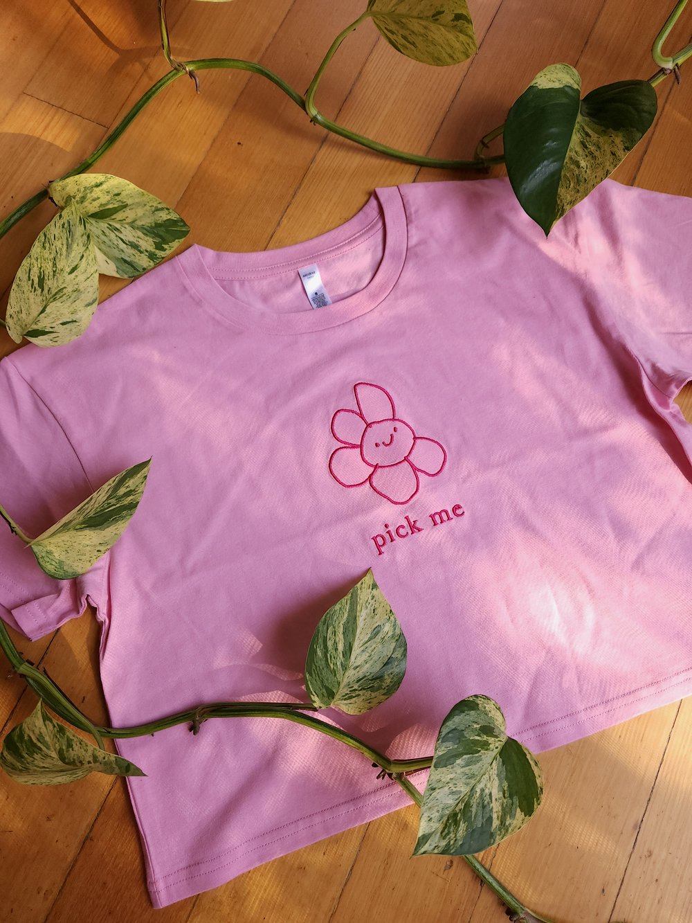 Image of PICK ME FLOWER- Embroidered crop PINK