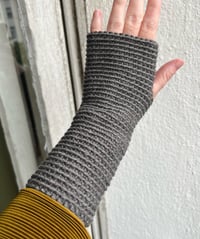 Image 3 of Wrist Worms, Classic, Dark Warm Grey