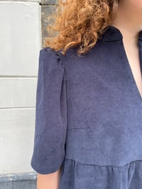 Image 5 of Ella kjole i mørkeblå fløjl (xs-xxl)