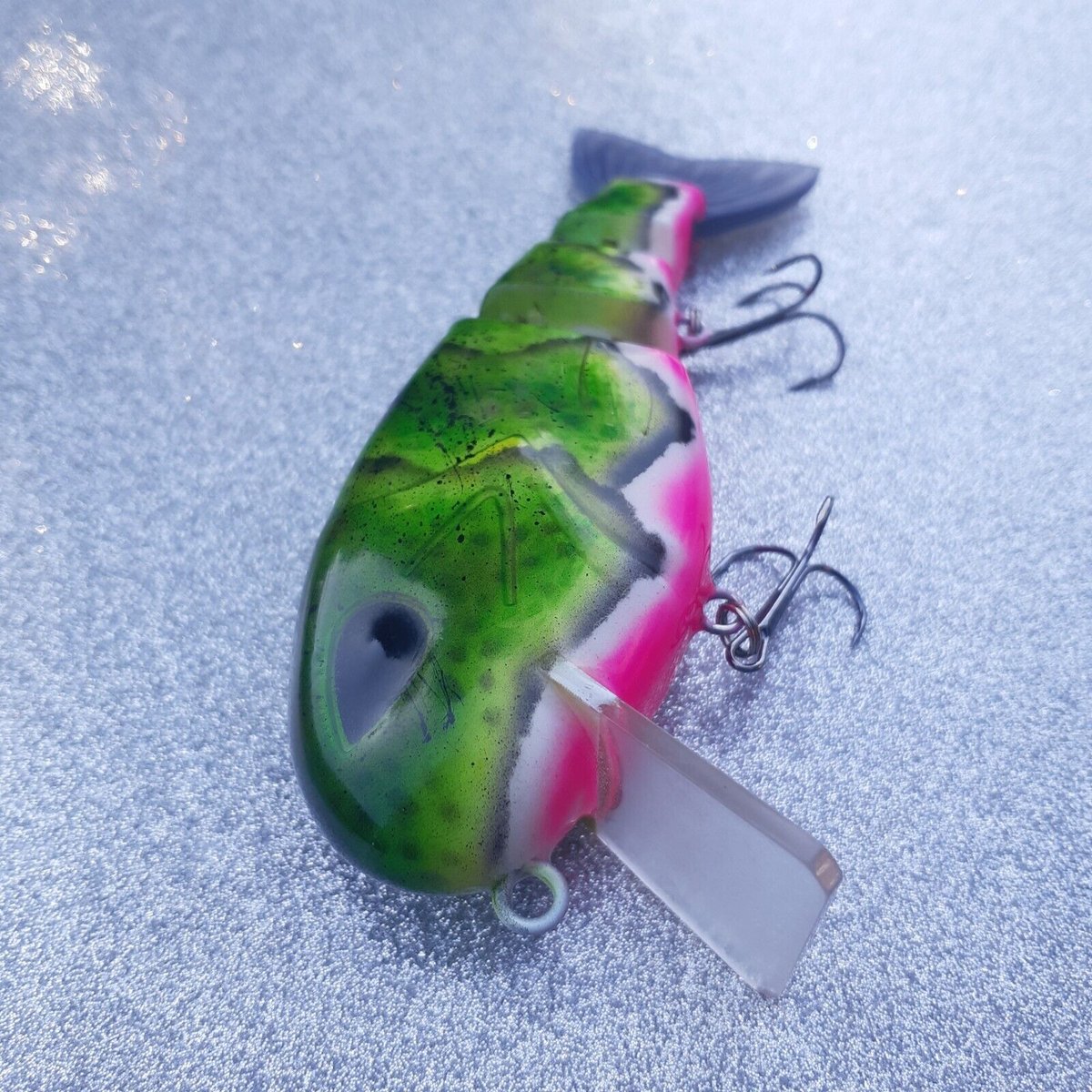 Painting a Custom Crankbait - Rainbow Trout 