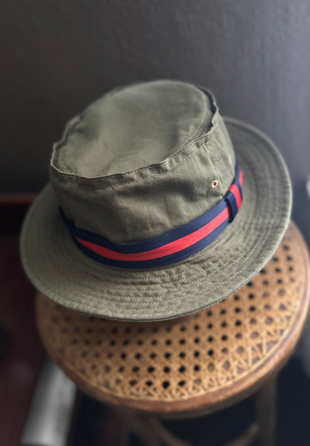 AWMS x PAPA NUI "THE CORRESPONDENT" BUCKET HAT 