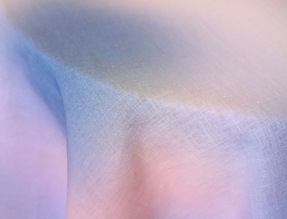 Image of GRADIENT TABLE CLOTH / ✱