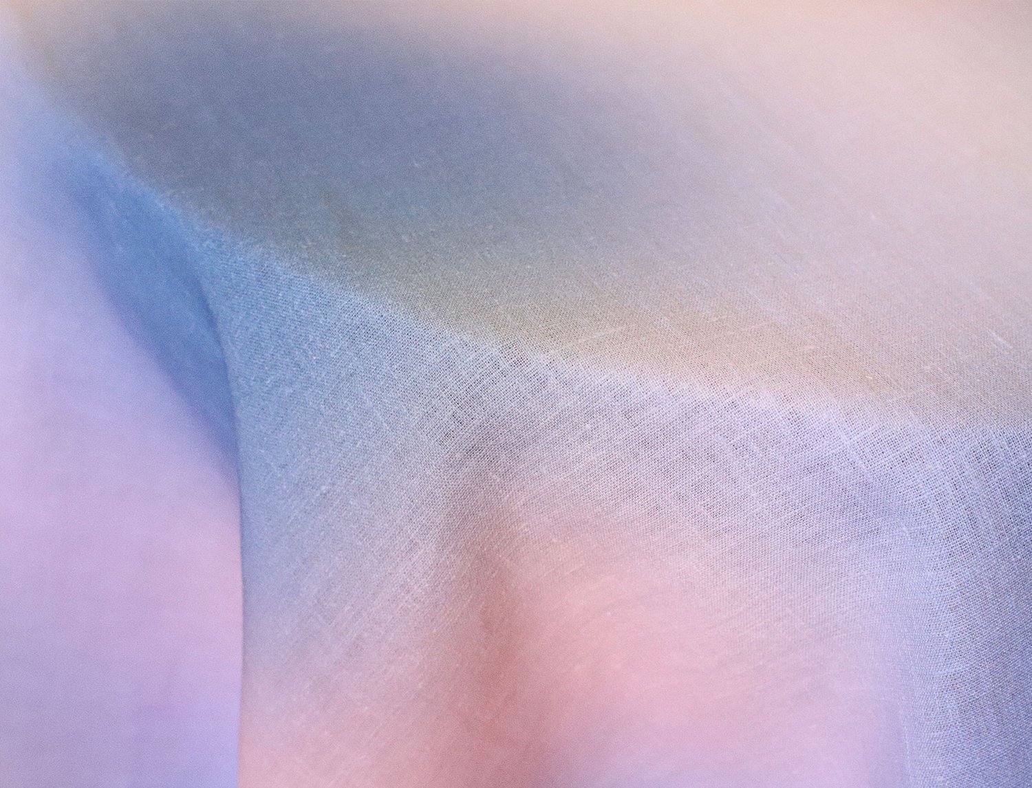 Image of GRADIENT TABLE CLOTH