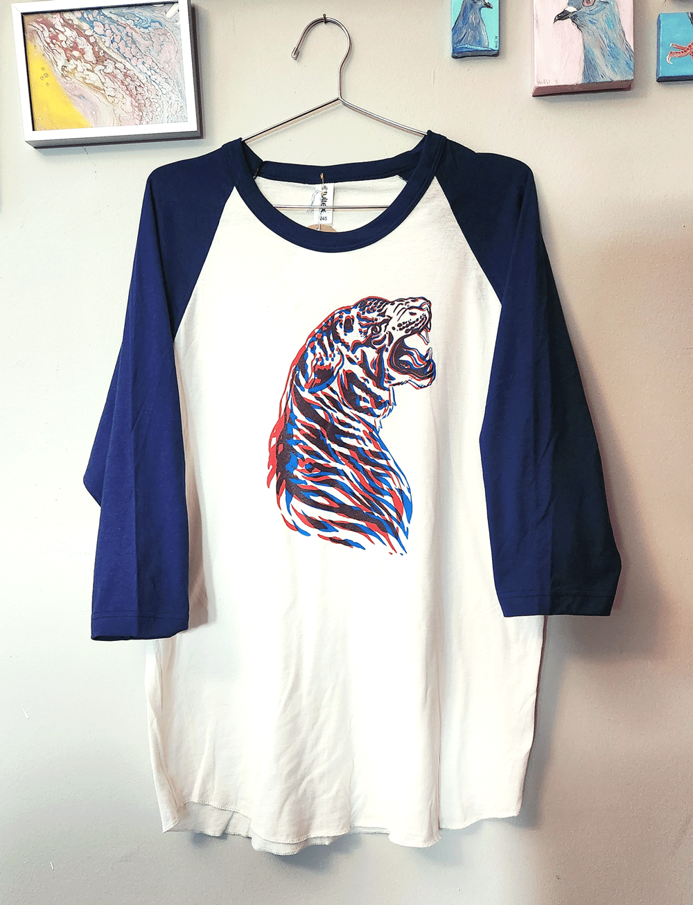 Image of Tiger Unisex Raglan