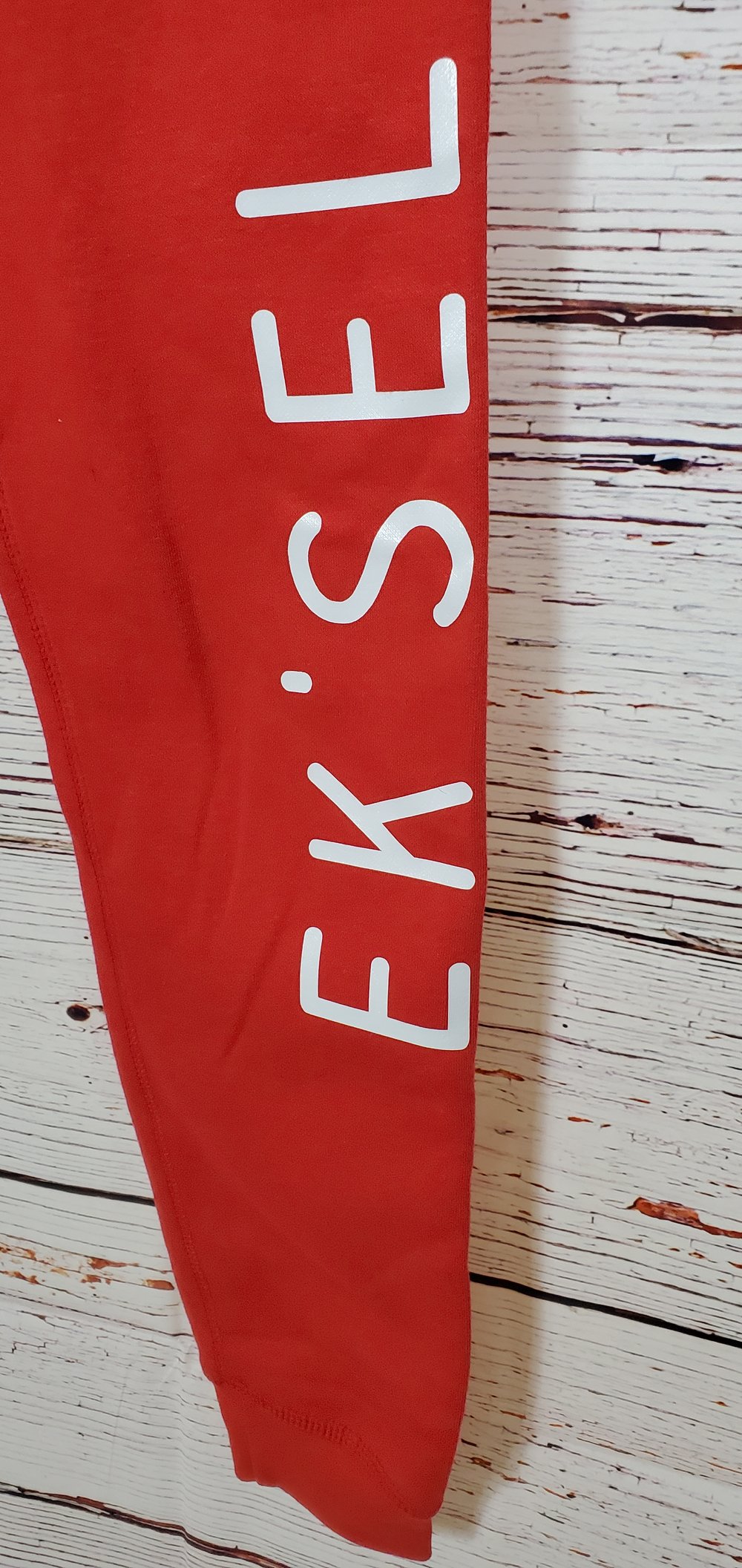 Leg Up Jogger (Cardinal Red)