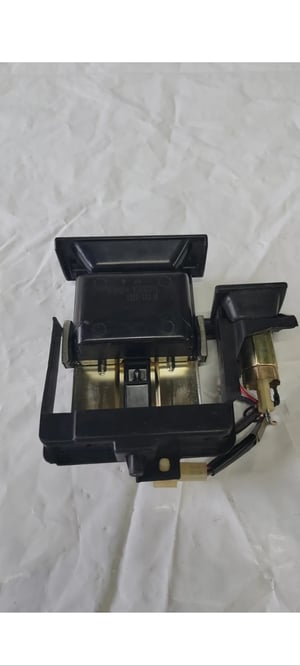 Image of 94 01 ACURA INTEGRA LS GSR RS dash ash tray complete W/ cigarette lighter BLACK
