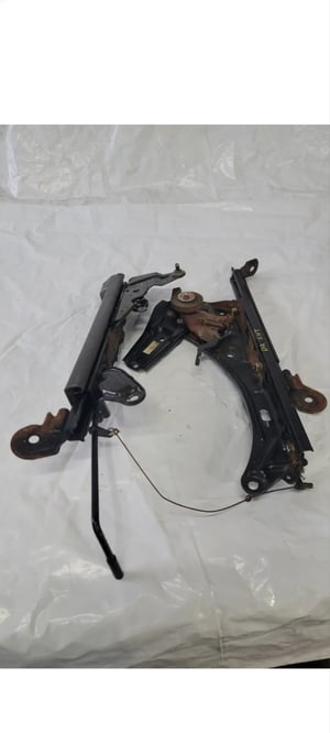 Image of 94-01 ACURA INTEGRA Driver Side Seat Rail Track Lower Bracket Left 2 DR