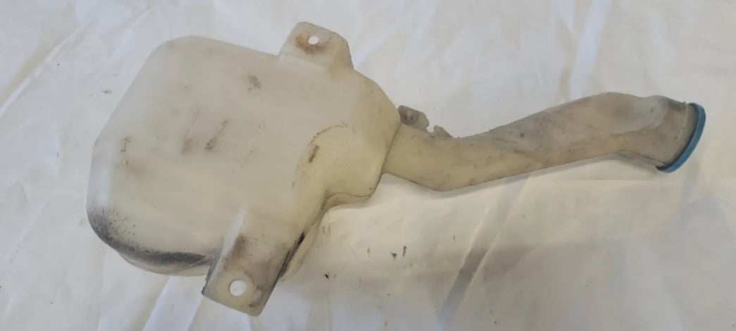 Image of 1995 Integra LS auto  windshield washer bottle fluid reservoir