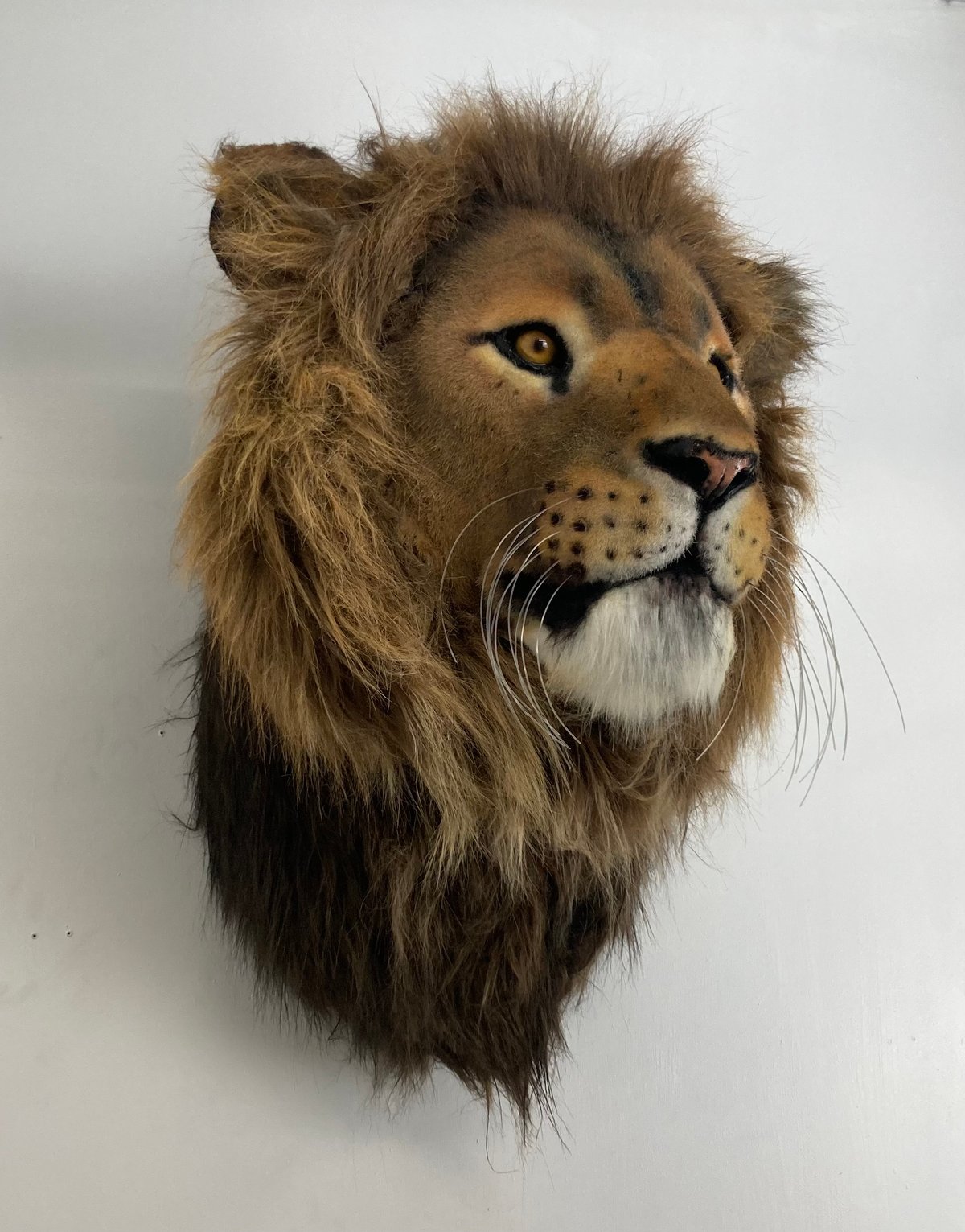 Image of LION SCULPTURE