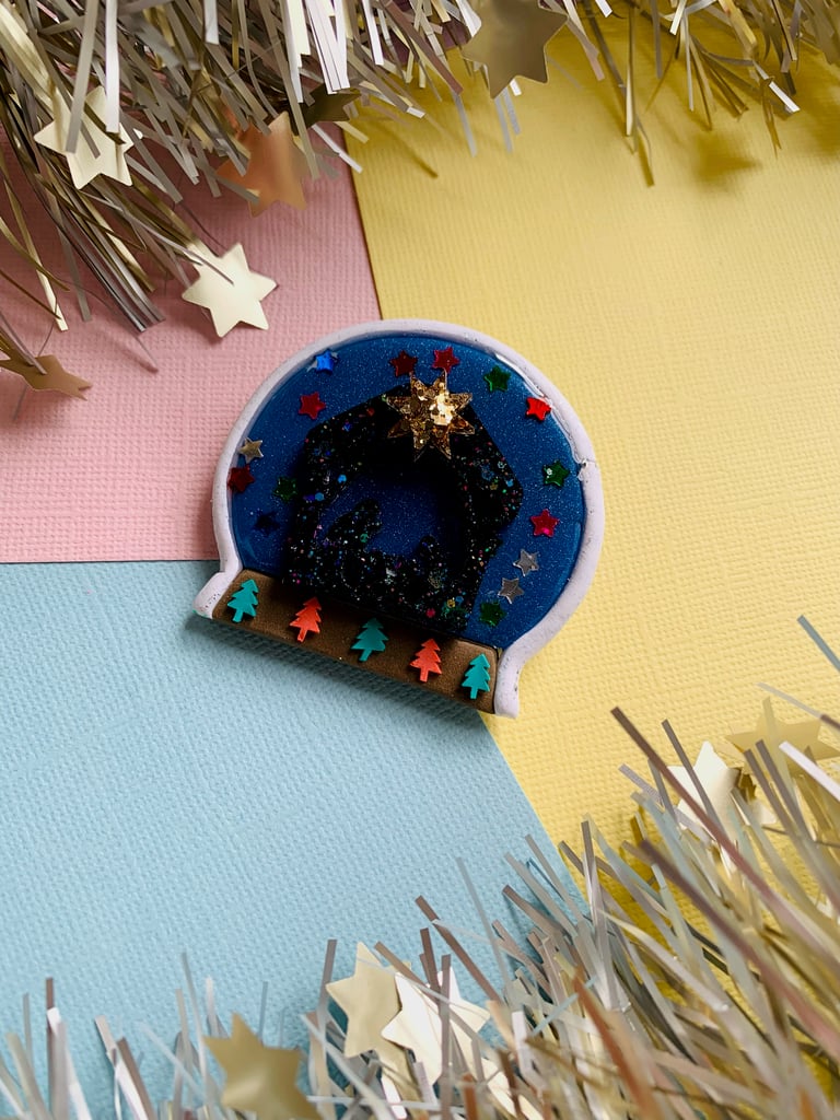 NATIVITY SCENE BADGE