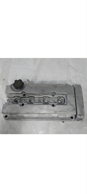Image of OEM Integra (94-01) USDM B18C1 B18C GSR Valve Cover 