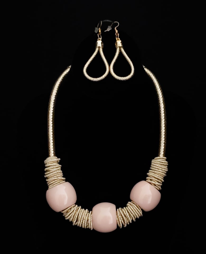 Image of Nude & Gold Ball Necklace Set 