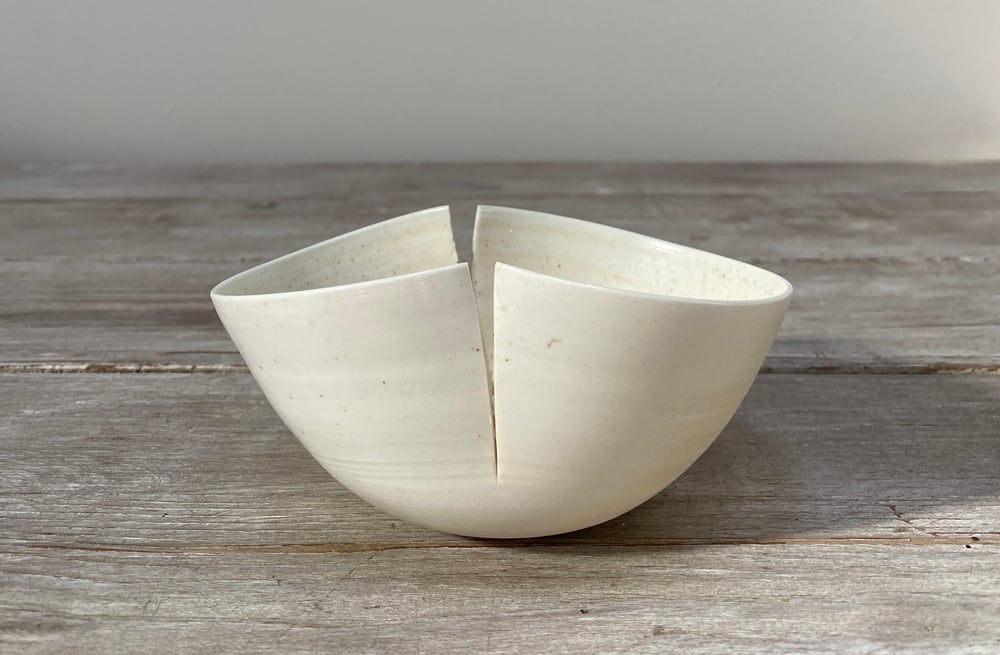 Ceremonial Vessel ( 11cm x 6cm )