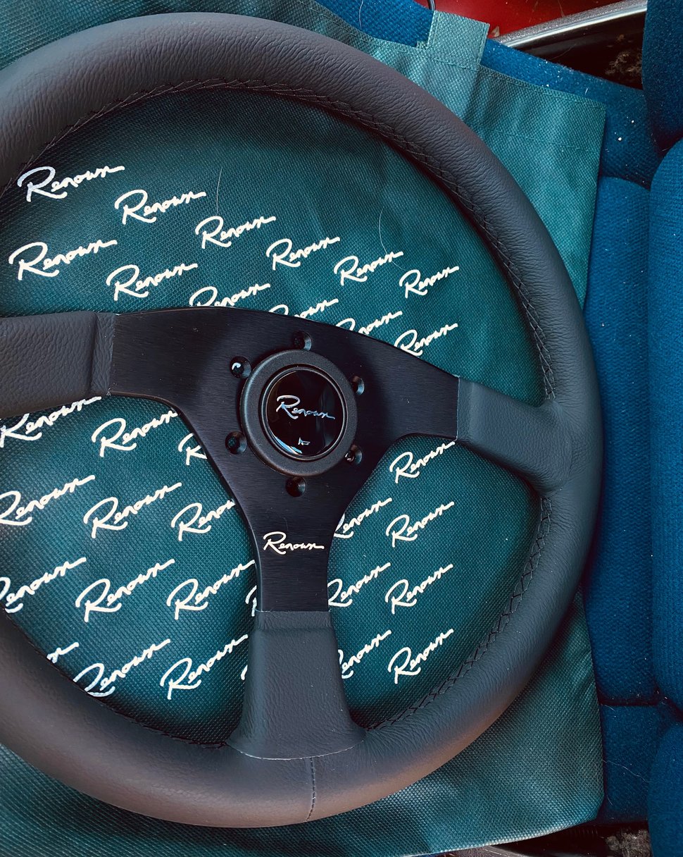 Image of Renown Champion Dark Leather Steering Wheel