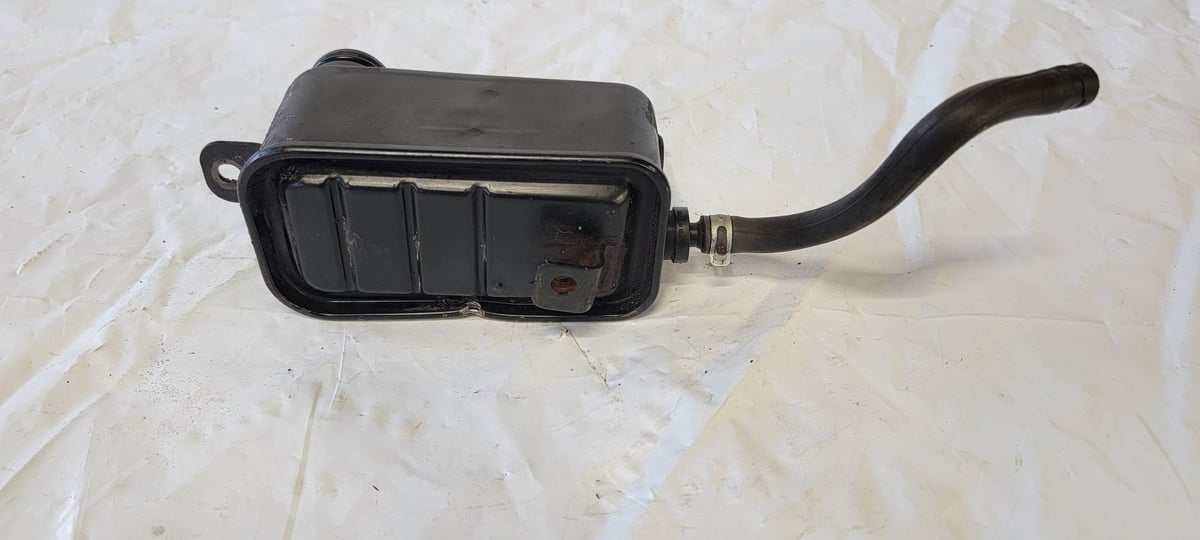 Image of 94-01 Acura Integra GSR 1.8L B18C1 Engine Crankcase Breather  Box OEM