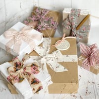 Image 4 of RUBAN TISSU pour jolis cadeaux
