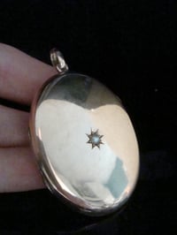 Image 2 of OVERSIZED EDWARDIAN 9CT ROSE GOLD STAR PEARL LOCKET